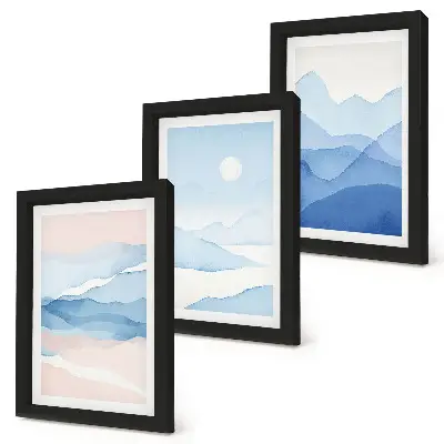 Tríptico de paisajes de montaña en acuarela en tonos azules y rosas enmarcado