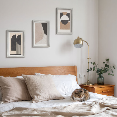 Juego de 3 cuadros decorativos Formas abstractas en tonos beige y marrón.