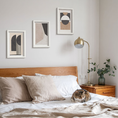 Juego de 3 cuadros decorativos Formas abstractas en tonos beige y marrón.