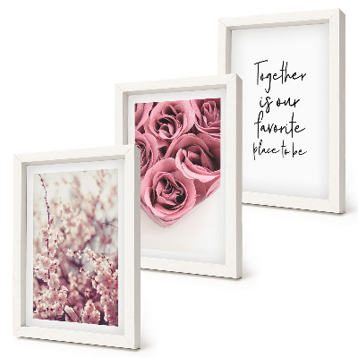 Juego de 3 cuadros decorativos Flores y ramos de rosas con una inscripción hecha a mano.