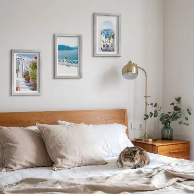 Juego de 3 cuadros decorativos con diseño de escaleras blancas, plantas, vistas al mar y puerta