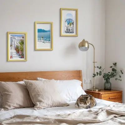 Juego de 3 cuadros decorativos con diseño de escaleras blancas, plantas, vistas al mar y puerta