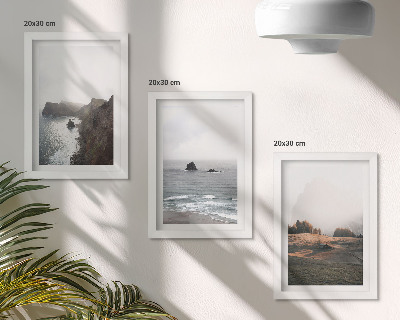Tríptico enmarcado Paisajes de montaña y mar con nubes y bosques