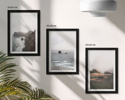 Tríptico enmarcado Paisajes de montaña y mar con nubes y bosques