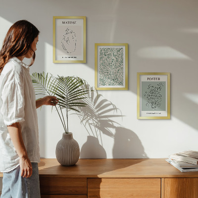 Juego de 3 cuadros decorativos Líneas y motivos vegetales en un estilo minimalista.