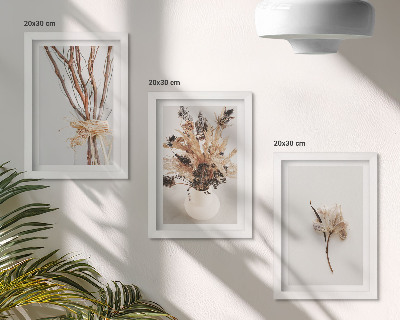 Tríptico enmarcado Flores y ramas en un estilo natural minimalista.