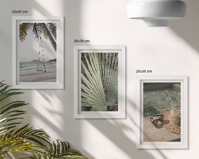 Tríptico enmarcado vacaciones en la playa con columpio de hojas de palmera