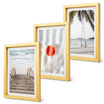 Juego de 3 cuadros decorativos Playa con escaleras de madera, ambiente vacacional.