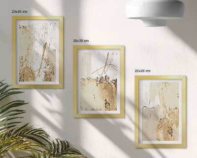 Tríptico enmarcado Diseños abstractos en tonos beige y blanco.