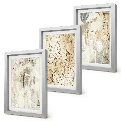 Tríptico enmarcado con diseños abstractos en tonos beige y gris