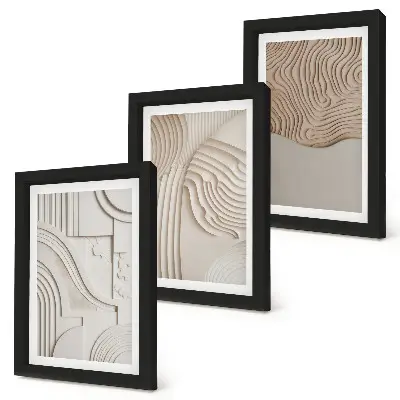 Tríptico enmarcado con diseños abstractos en tonos beige y blanco
