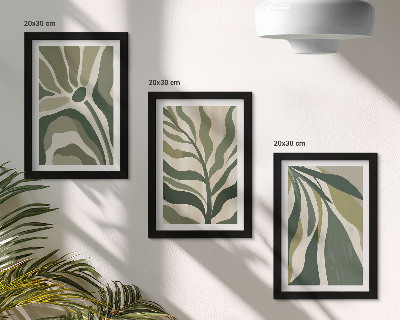 Tríptico enmarcado Ilustraciones de hojas pintadas en tonos verdes.