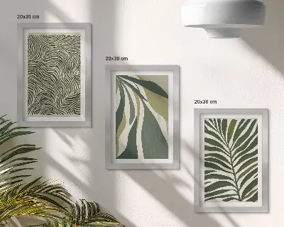 Tríptico enmarcado con diseño de hojas y líneas onduladas en tonos verdes