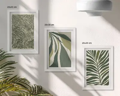 Tríptico enmarcado con diseño de hojas y líneas onduladas en tonos verdes