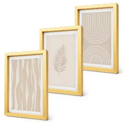 Tríptico enmarcado con diseños en tonos beige y motivos vegetales