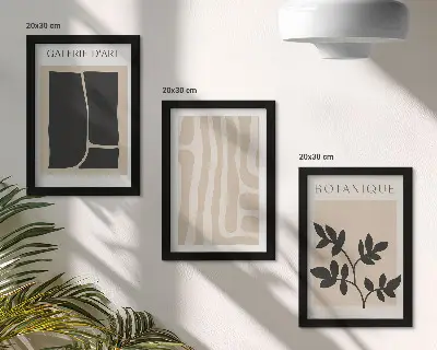 Tríptico enmarcado con formas abstractas y motivos vegetales en tonos neutros
