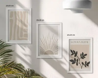 Tríptico enmarcado con diseños abstractos y detalles florales en tonos neutros