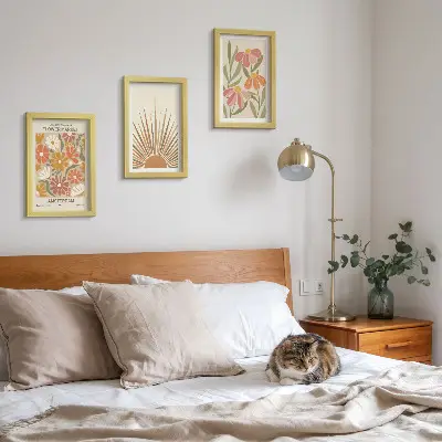 Juego de 3 cuadros decorativos con diseño de flores en colores pastel y rayos de sol