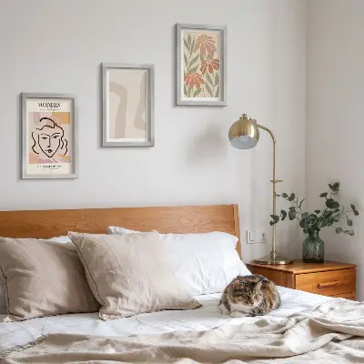 Juego de 3 cuadros decorativos con diseño de mujer en estilo moderno y estampados abstractos