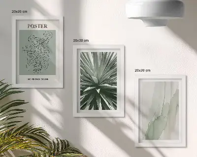 Tríptico enmarcado con diseños vegetales en tonos verdes y beige