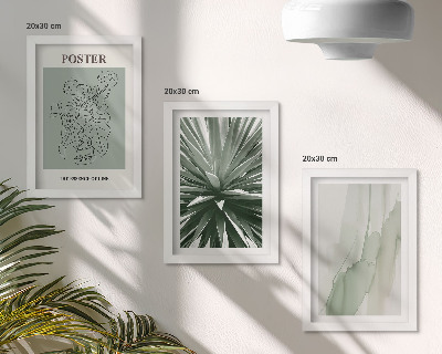 Tríptico enmarcado Diseños vegetales en tonos verdes y beige.