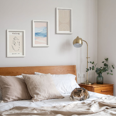 Juego de 3 cuadros decorativos Líneas y ondas en tonos pastel con un toque minimalista.