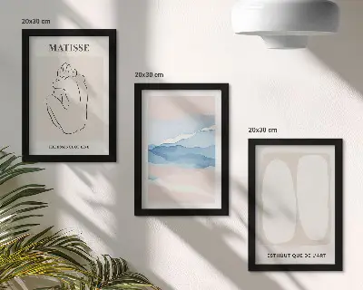 Tríptico enmarcado de Matisse con formas abstractas y colores delicados