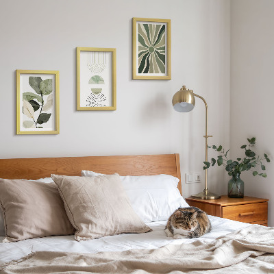 Juego de 3 cuadros decorativos Motivos vegetales con formas geométricas en verde.