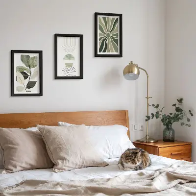 Juego de 3 cuadros decorativos con motivos vegetales y formas geométricas en verde