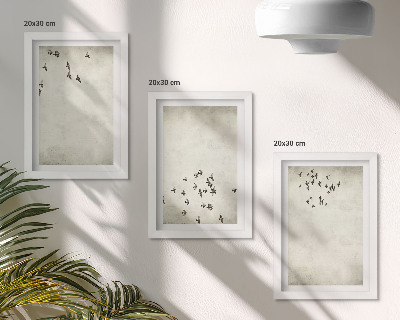 Tríptico enmarcado Una pintura minimalista de pájaros volando
