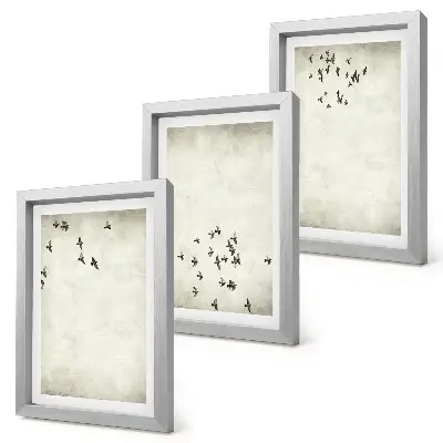 Pintura minimalista de pájaros volando tríptico enmarcado