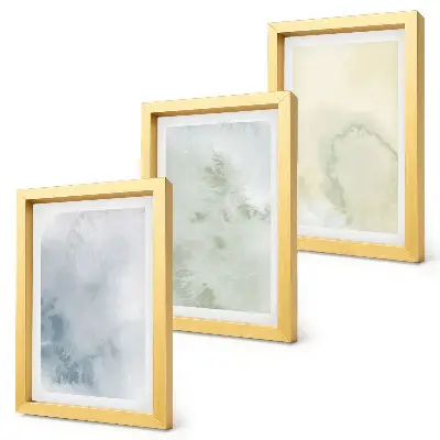 Tríptico de pinturas de acuarela enmarcado con diseño en tonos pastel sobre textura de lienzo