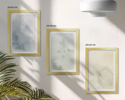 Tríptico de pinturas de acuarela enmarcado con diseño en tonos pastel sobre textura de lienzo