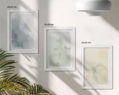 Tríptico de pinturas de acuarela enmarcado con diseño en tonos pastel sobre textura de lienzo