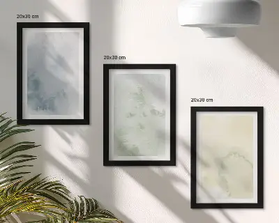 Tríptico de pinturas de acuarela enmarcado con diseño en tonos pastel sobre textura de lienzo