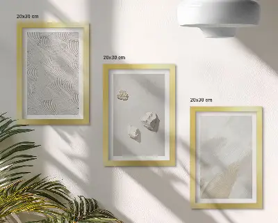 Tríptico enmarcado con diseño moderno de arena, piedras y texturas de pintura