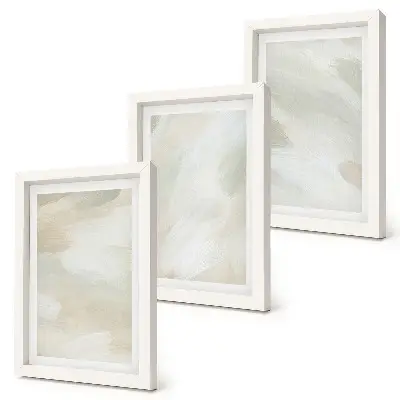 Tríptico enmarcado de pinturas abstractas diseño brillante sobre lienzo con delicado estilo bohemio