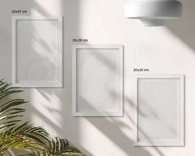 Tríptico enmarcado con elegante estructura lineal de mármol