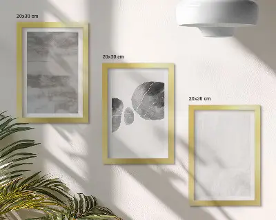 Tríptico enmarcado de formas y estructuras abstractas estilo moderno