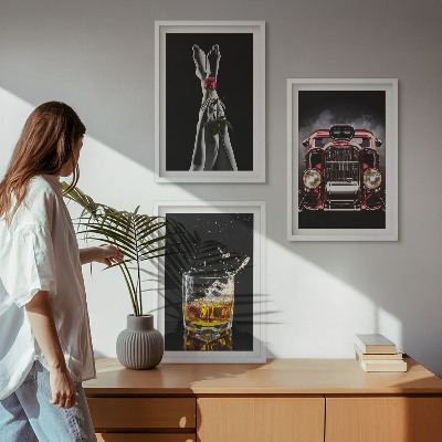 Set de 3 cuadros para salón Piernas de mujer rosa coche whisky