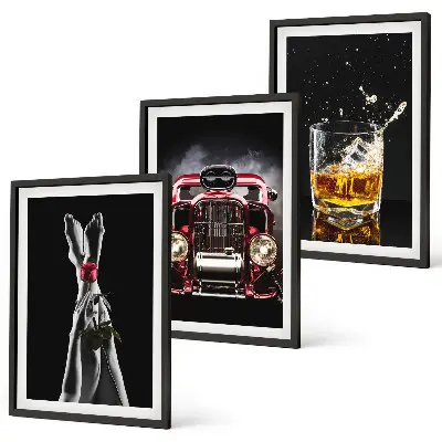 Set de 3 cuadros decorativos para salón con diseño artístico de piernas de mujer en tonos rosa y elementos de coche y whisky