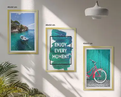 Set de 3 cuadros para salón con diseño de inspiración marina y bicicletas