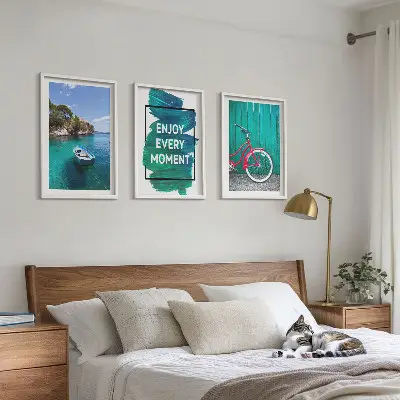 Set de 3 cuadros para salón con diseño de inspiración marina y bicicletas