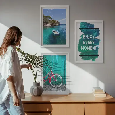Set de 3 cuadros para salón con diseño de inspiración marina y bicicletas