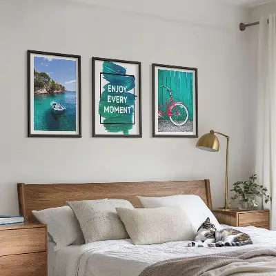 Set de 3 cuadros para salón con diseño de inspiración marina y bicicletas