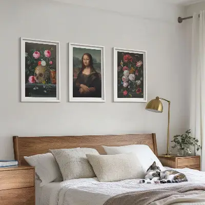 Juego de 3 cuadros con motivos de flores, retrato de calavera y Mona Lisa