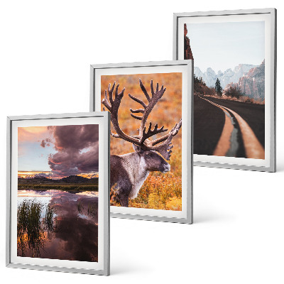 Juego de 3 cuadros Paisajes de montaña con renos