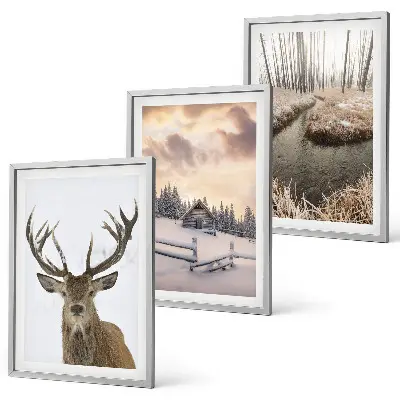 Set de 3 cuadros para salón con diseño de cabaña de ciervos en paisaje invernal