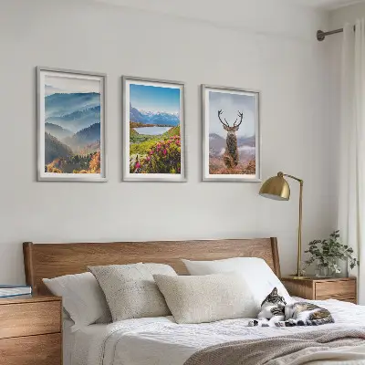Set de 3 cuadros para salón naturaleza con ciervos en un lago de montaña