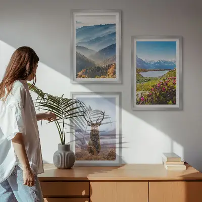 Set de 3 cuadros para salón naturaleza con ciervos en un lago de montaña